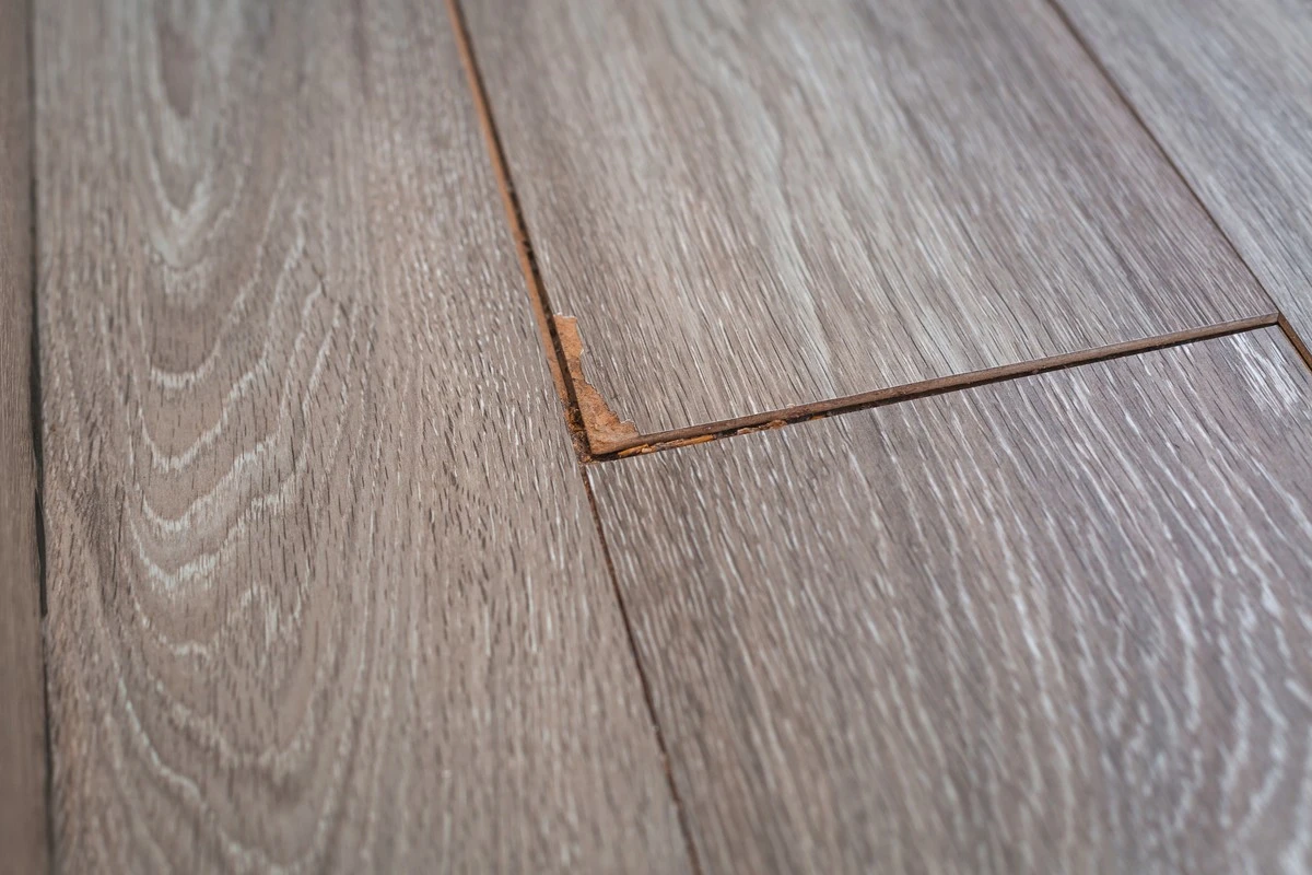 Addio crepe nei pavimenti: 5 soluzioni che funzionano davvero