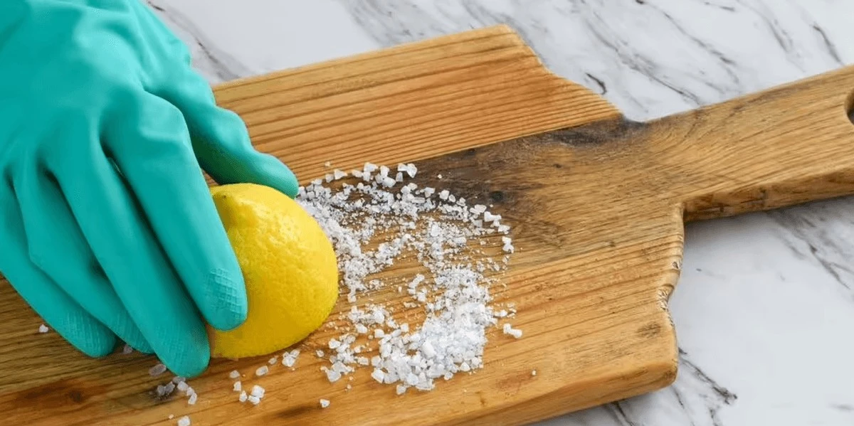 Come usare il limone per pulire casa: 5 trucchi geniali che cambieranno la tua routine