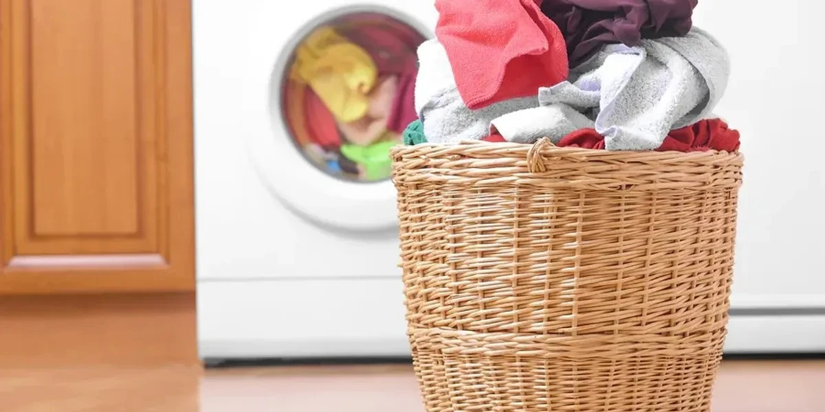 Cosa succede se carichi troppo la lavatrice? I danni nascosti da evitare