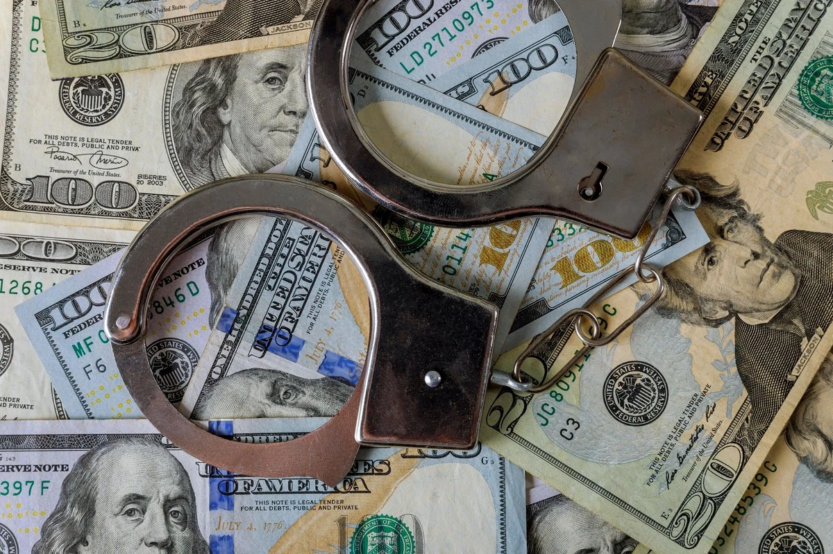 L'agente arrestato con 1 milione di euro: i retroscena inediti - image 1