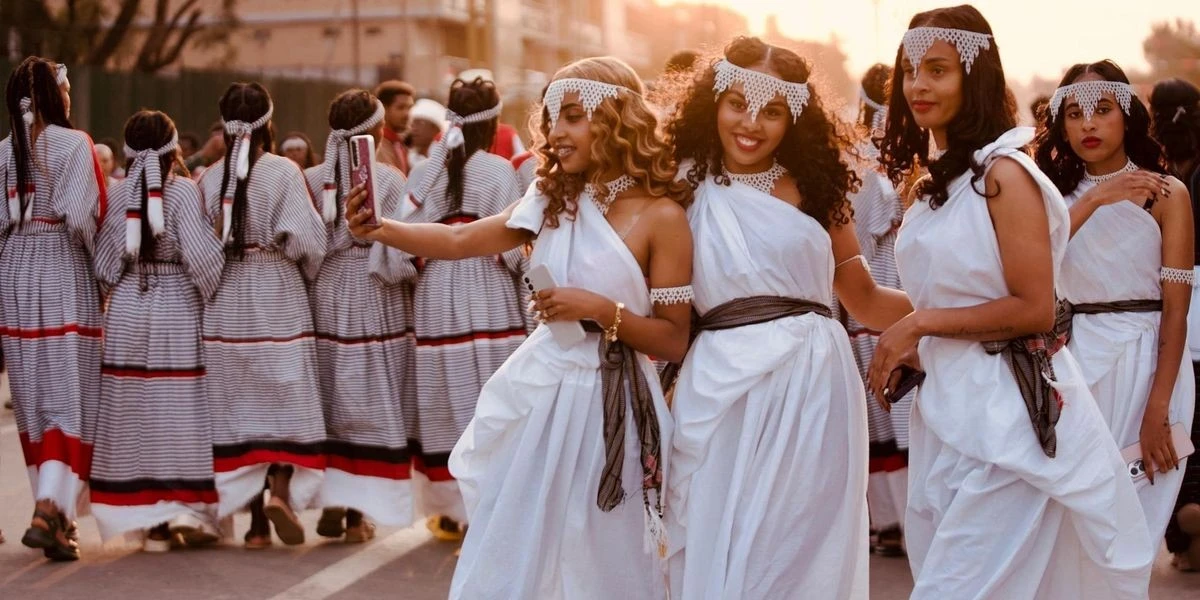 Le donne Oromo sono dee: il bastone sacro che passa da madre a figlia dona un potere straordinario