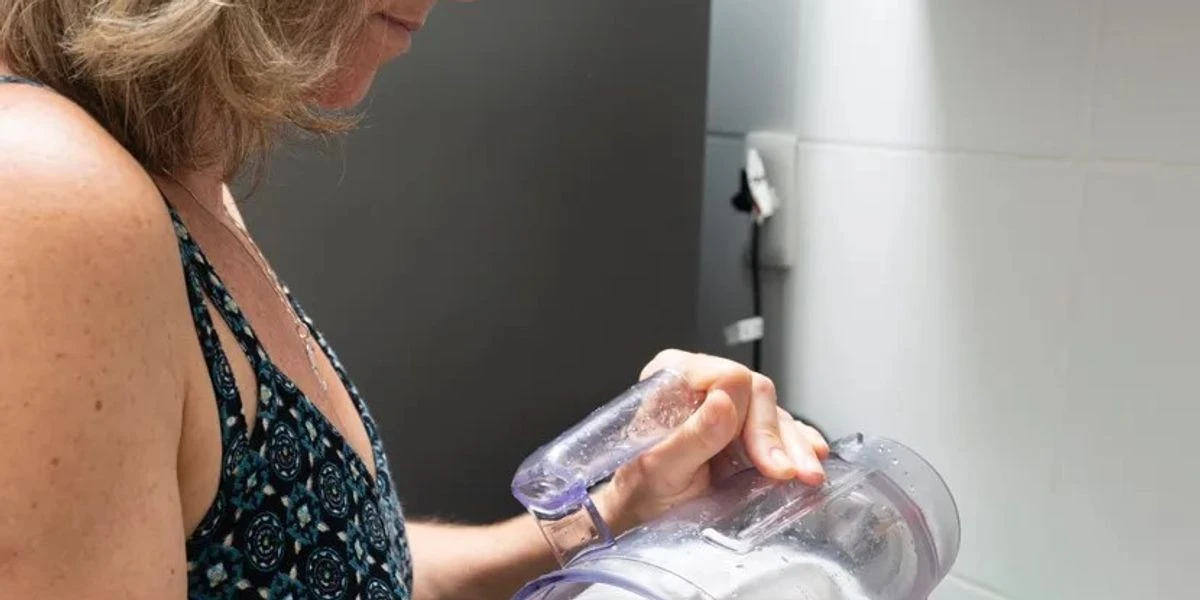 Perché il tuo frullatore è debole? Questo trucco con la carta stagnola lo riporterà come nuovo