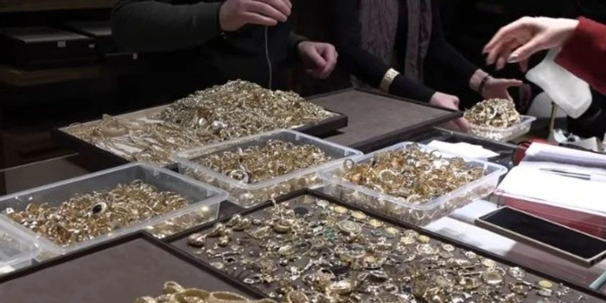 Scoperti 'bunker' d'oro a Peja: la caccia ai metalli preziosi nascondeva segreti